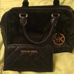 Authentic Michael Kors purse and wallet